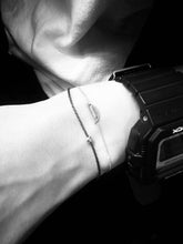 將圖片載入圖庫檢視器 Line Disc Charm Silver Thin Bracelet