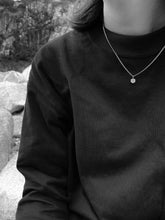 將圖片載入圖庫檢視器 Hexagon engraved 925 Silver Necklace