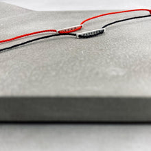 將圖片載入圖庫檢視器 Line Tiny Bar Charm String Bracelet