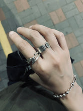 將圖片載入圖庫檢視器 Torn Le vent Silver Ring