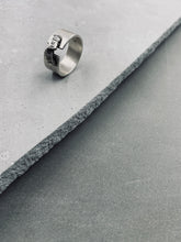 將圖片載入圖庫檢視器 Torn Le vent Silver Ring