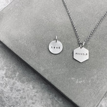 將圖片載入圖庫檢視器 Geometry Disc Charm Silver Necklace