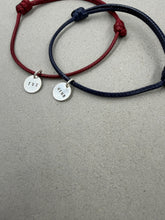 將圖片載入圖庫檢視器 Classic Personalized Disc Charm String Bracelet
