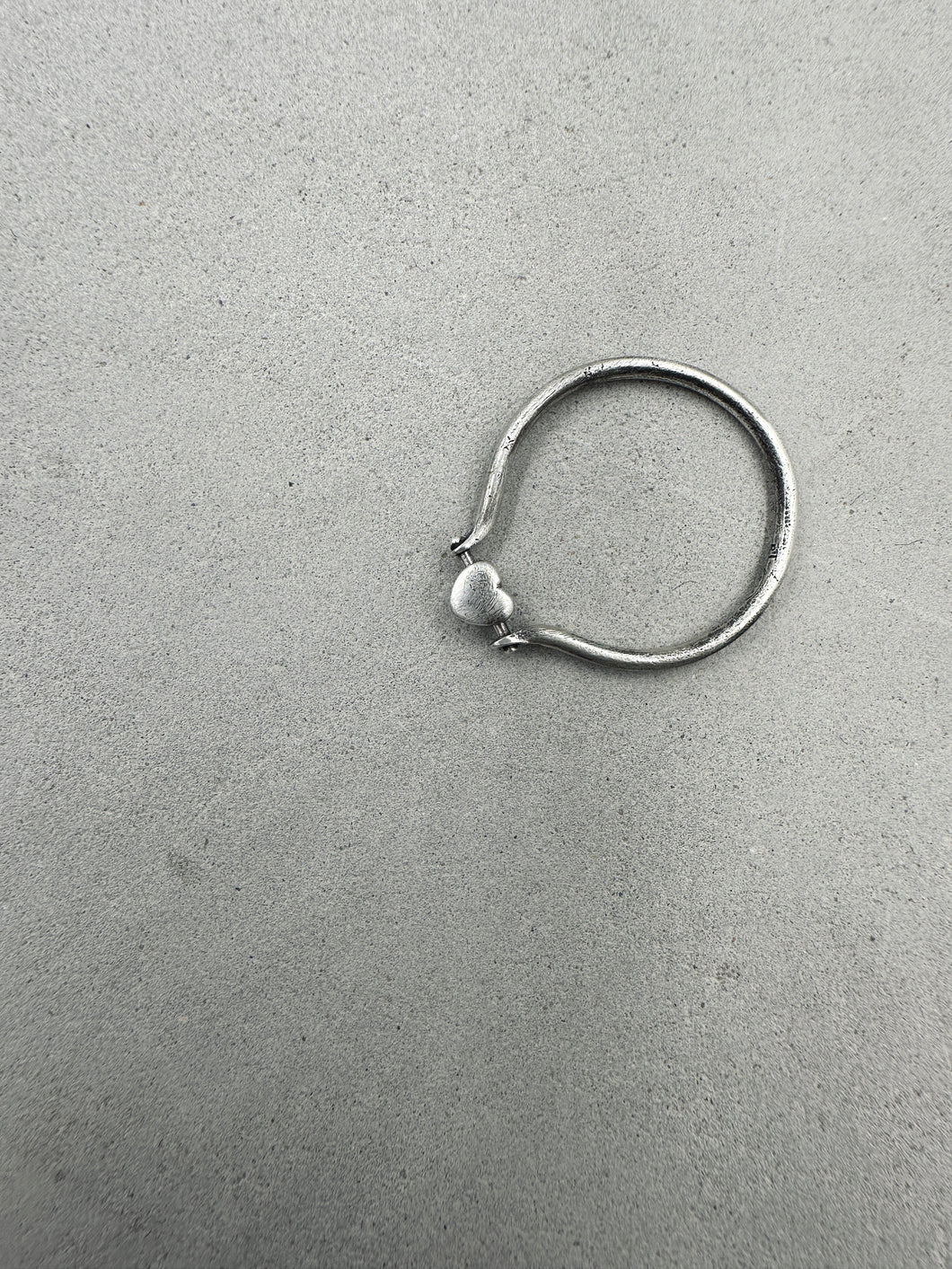 Heart Textured Thin Ring