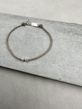 將圖片載入圖庫檢視器 Morse Code String Bracelet
