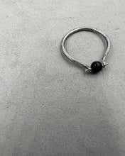 將圖片載入圖庫檢視器 Black Agate Movable Rounded Ring
