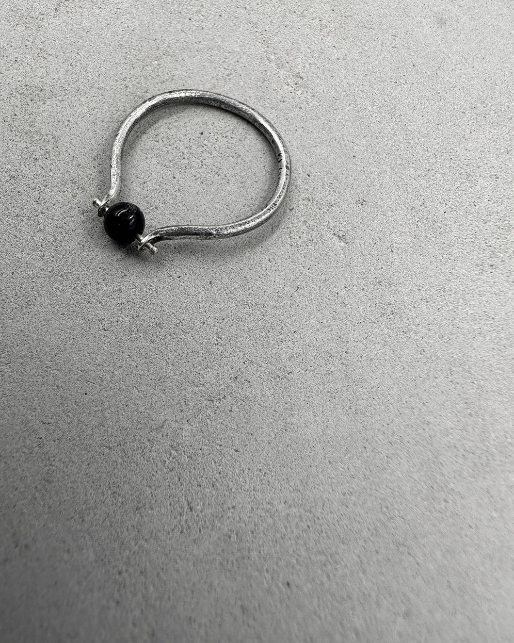 Black Agate Movable Rounded Ring