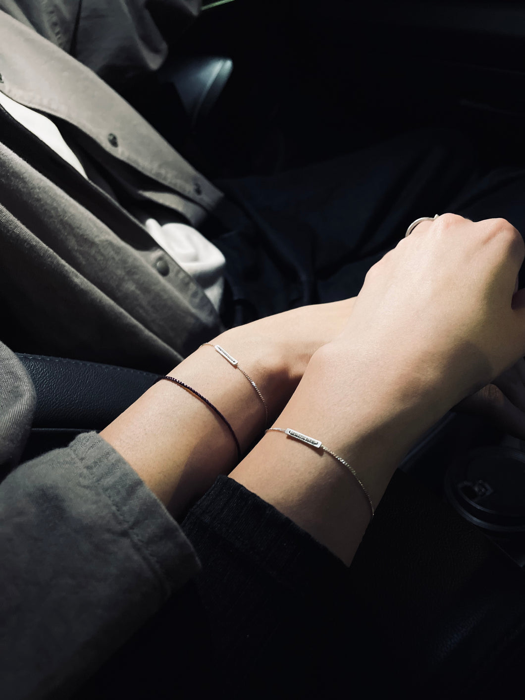 Line Patience Thin Bracelet