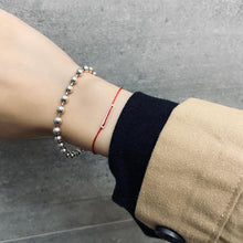 將圖片載入圖庫檢視器 Line Tiny Bar Charm String Bracelet
