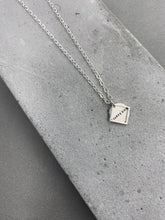 將圖片載入圖庫檢視器 Story Frame Disc Charm Necklace
