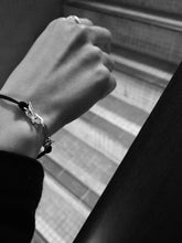 將圖片載入圖庫檢視器 Comeback OH String Bracelet
