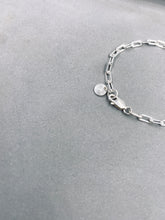 將圖片載入圖庫檢視器 No Rain No Flowers Silver Thin Bracelet
