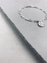 將圖片載入圖庫檢視器 No Rain No Flowers Silver Thin Bracelet
